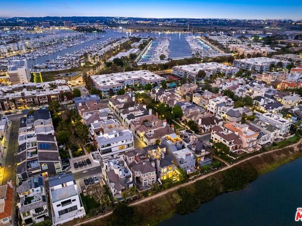 4411 Roma Court, Marina Del Rey CA 90292