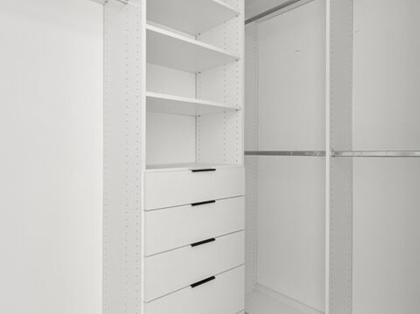 5280 Sanchez Drive, Los Angeles CA 90008