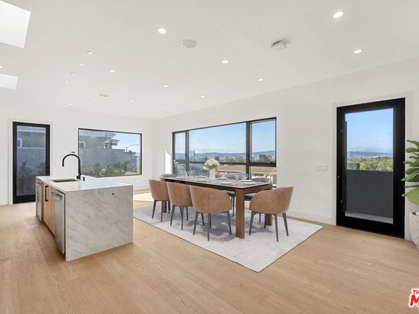 5280 Sanchez Drive, Los Angeles CA 90008