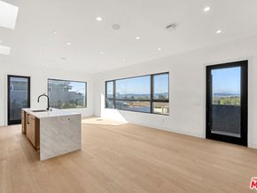 5280 Sanchez Drive, Los Angeles CA 90008