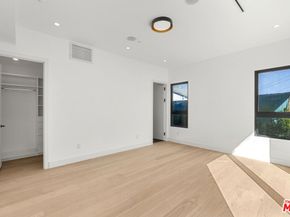 5280 Sanchez Drive, Los Angeles CA 90008