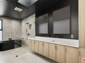 5280 Sanchez Drive, Los Angeles CA 90008