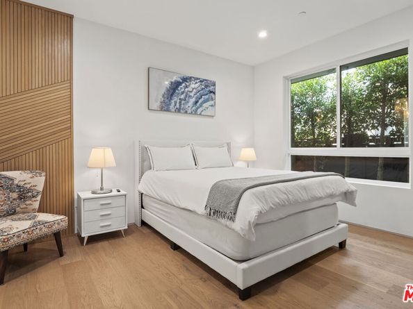 5715 Troost Avenue, North Hollywood CA 91601