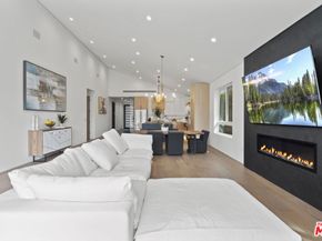 5715 Troost Avenue, North Hollywood CA 91601