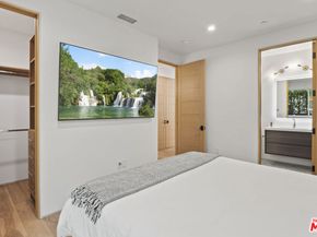 5715 Troost Avenue, North Hollywood CA 91601