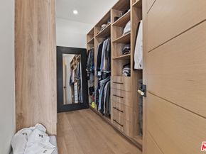 5715 Troost Avenue, North Hollywood CA 91601