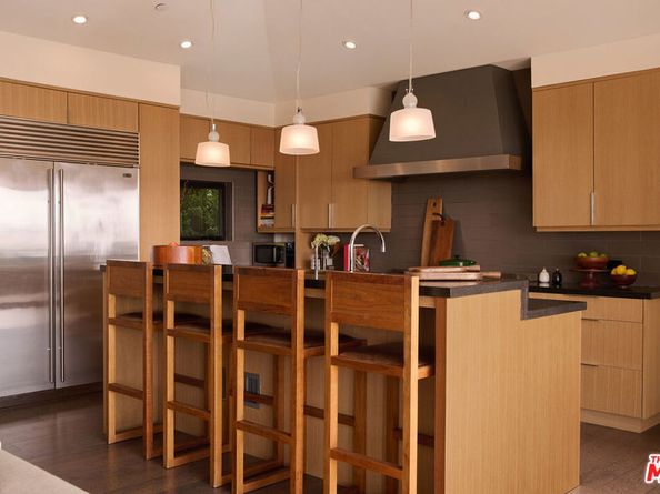 8951 St Ives Drive, West Hollywood CA 90069