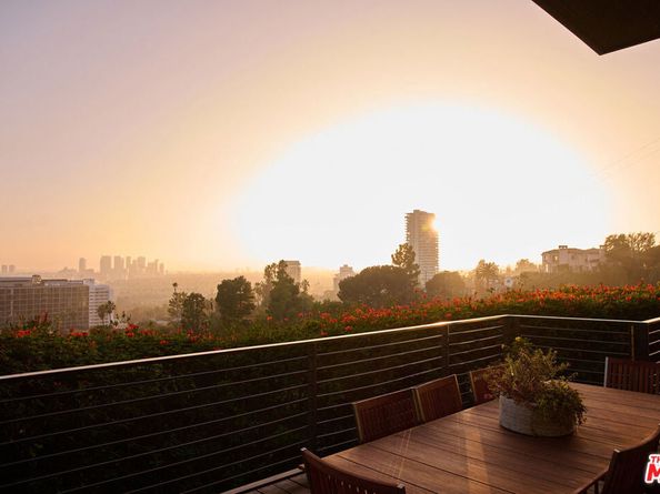 8951 St Ives Drive, West Hollywood CA 90069