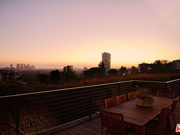 8951 St Ives Drive, West Hollywood CA 90069