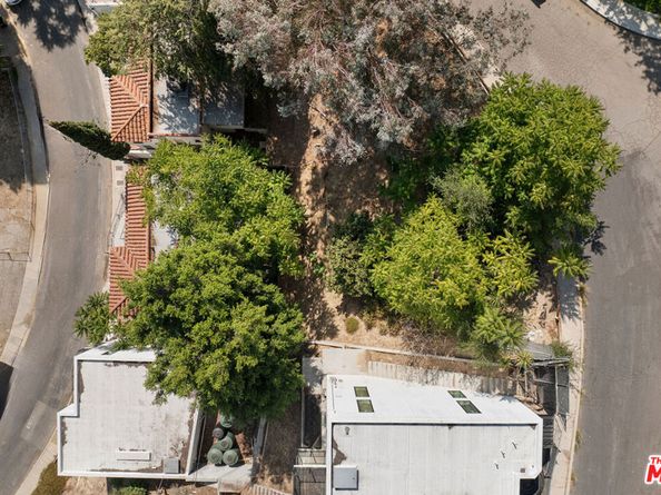 2321 Lake View Avenue, Los Angeles CA 90039