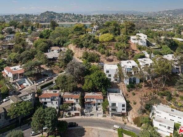 2321 Lake View Avenue, Los Angeles CA 90039