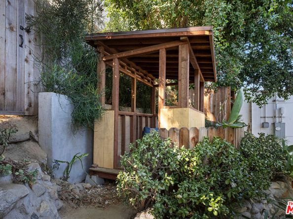 2321 Lake View Avenue, Los Angeles CA 90039