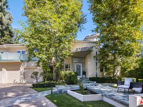 222 Avondale Avenue, Los Angeles CA 90049