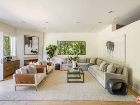 222 Avondale Avenue, Los Angeles CA 90049