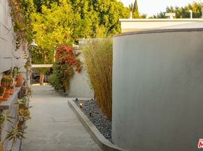 2845 1/2 Avenel Street, Los Angeles CA 90039