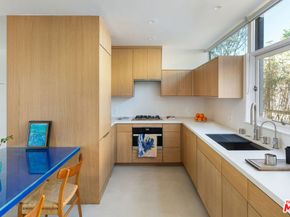 2845 1/2 Avenel Street, Los Angeles CA 90039