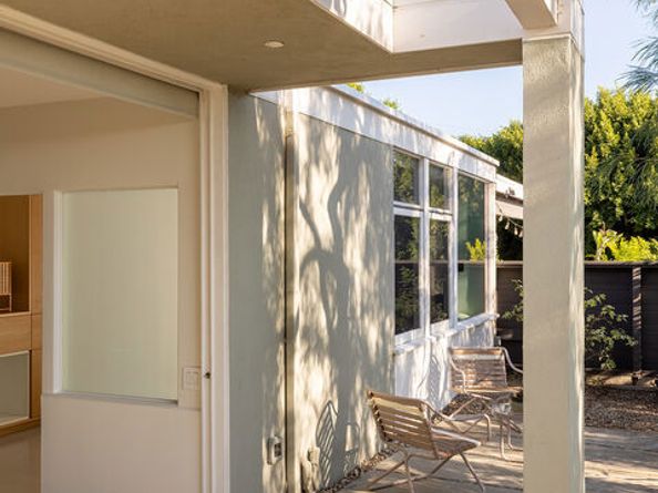 2845 1/2 Avenel Street, Los Angeles CA 90039