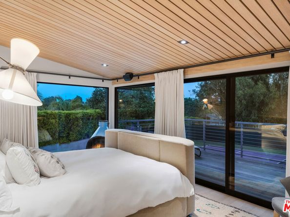 6738 Wildlife Road, Malibu CA 90265