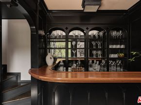 1141 Maroney Lane, Pacific Palisades CA 90272