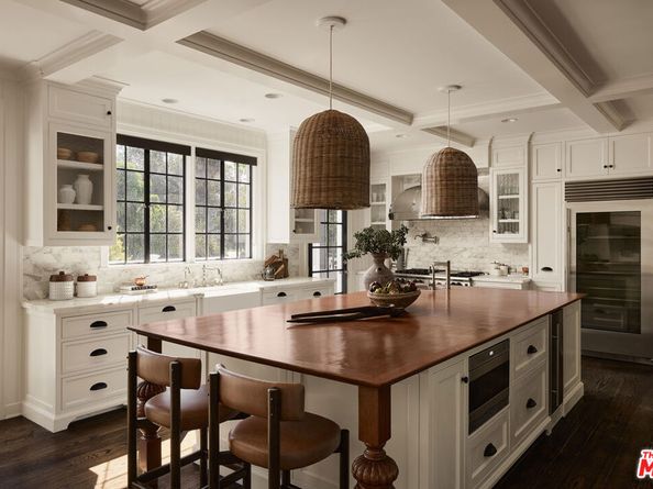 1141 Maroney Lane, Pacific Palisades CA 90272