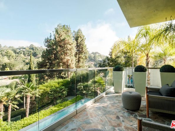 2731 Hutton Drive, Beverly Hills CA 90210