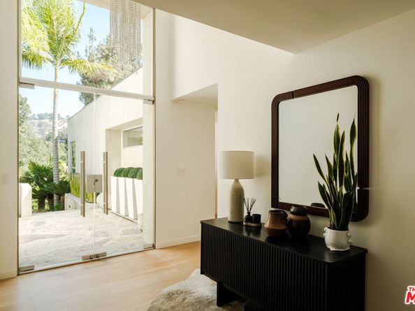 2731 Hutton Drive, Beverly Hills CA 90210