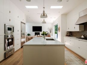 2731 Hutton Drive, Beverly Hills CA 90210