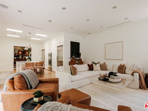 2731 Hutton Drive, Beverly Hills CA 90210