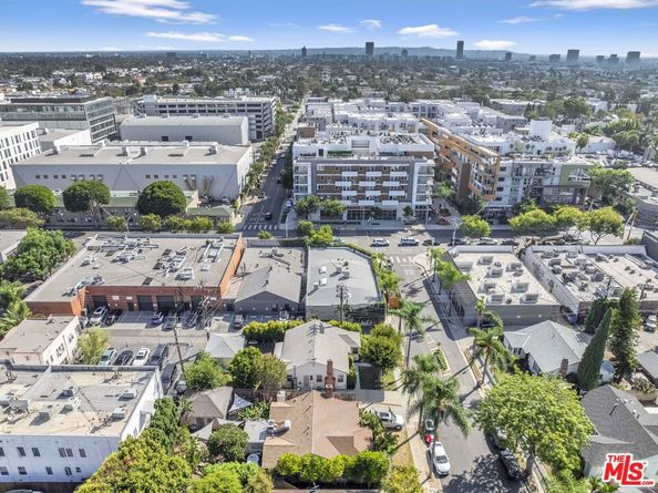 1112 Greenacre Avenue, West Hollywood CA 90046