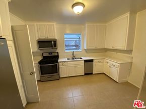 1112 Greenacre Avenue, West Hollywood CA 90046