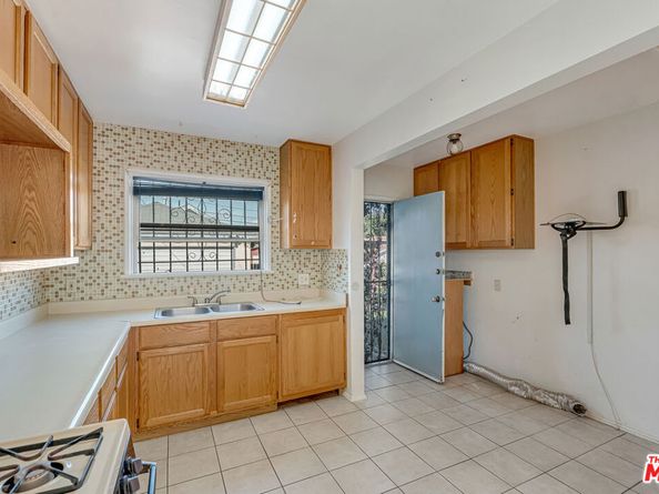 331 E 119th Street, Los Angeles CA 90061