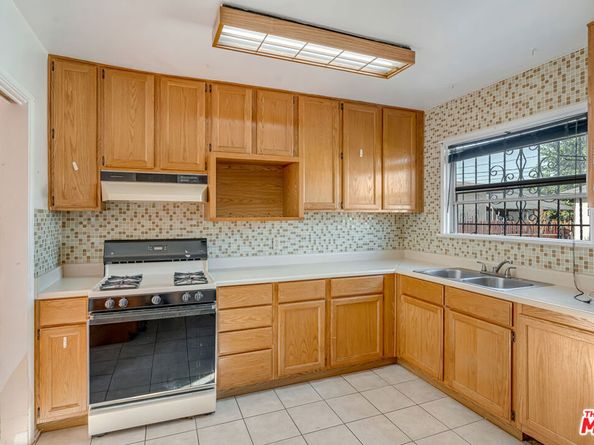 331 E 119th Street, Los Angeles CA 90061