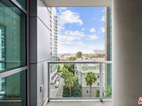 13700 Marina Pointe Drive 714, Marina Del Rey CA 90292