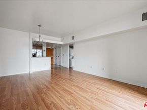 13700 Marina Pointe Drive 714, Marina Del Rey CA 90292