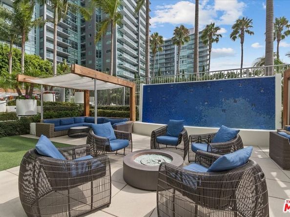 13700 Marina Pointe Drive 714, Marina Del Rey CA 90292