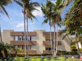 1233 N Laurel Avenue 216, West Hollywood CA 90046