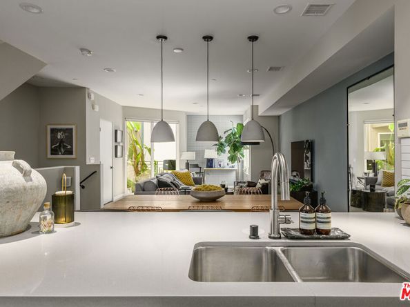 1244 1/2 Gordon Street, Los Angeles CA 90038