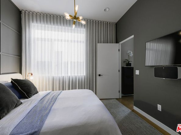 1244 1/2 Gordon Street, Los Angeles CA 90038