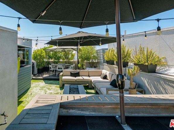 1244 1/2 Gordon Street, Los Angeles CA 90038