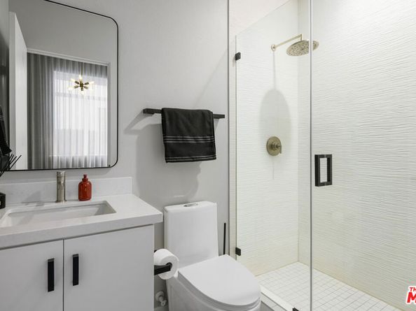 1244 1/2 Gordon Street, Los Angeles CA 90038