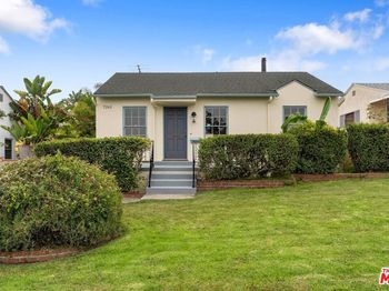 7262 W 85th Street