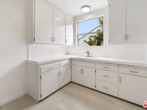 7262 W 85th Street, Westchester CA 90045