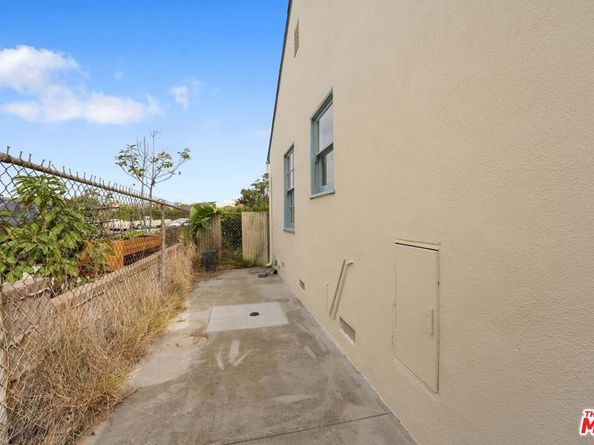 7262 W 85th Street, Westchester CA 90045
