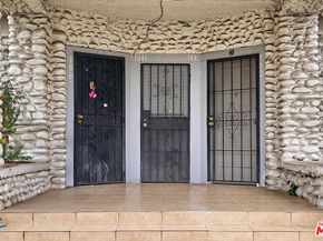 182 E 35th Street, Los Angeles CA 90011