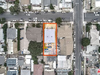 182 E 35th Street