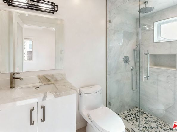 3850 Glenalbyn Drive, Los Angeles CA 90065