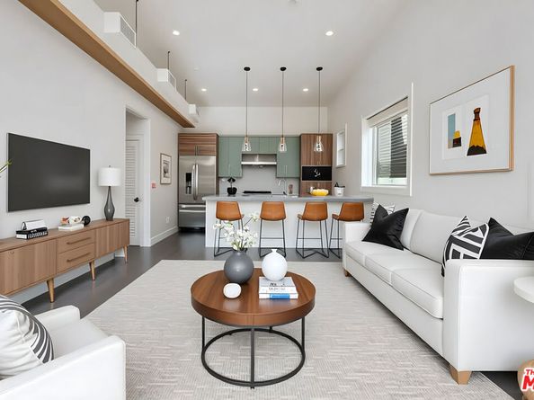 3850 Glenalbyn Drive, Los Angeles CA 90065