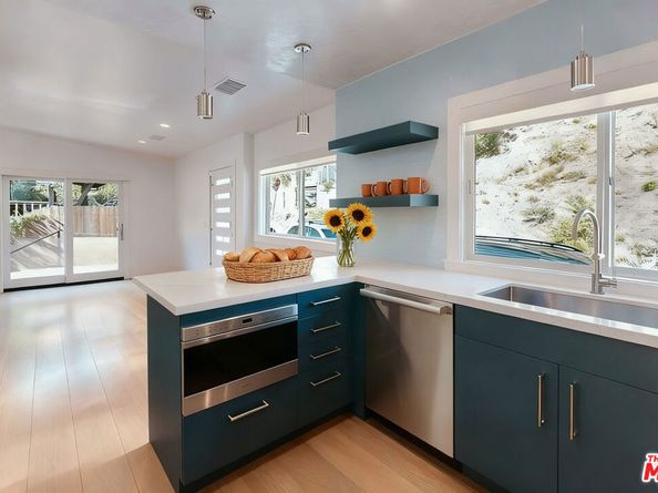 3850 Glenalbyn Drive, Los Angeles CA 90065