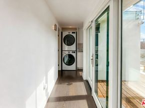 3850 Glenalbyn Drive, Los Angeles CA 90065