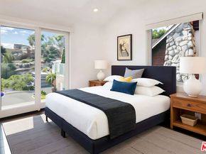 3850 Glenalbyn Drive, Los Angeles CA 90065